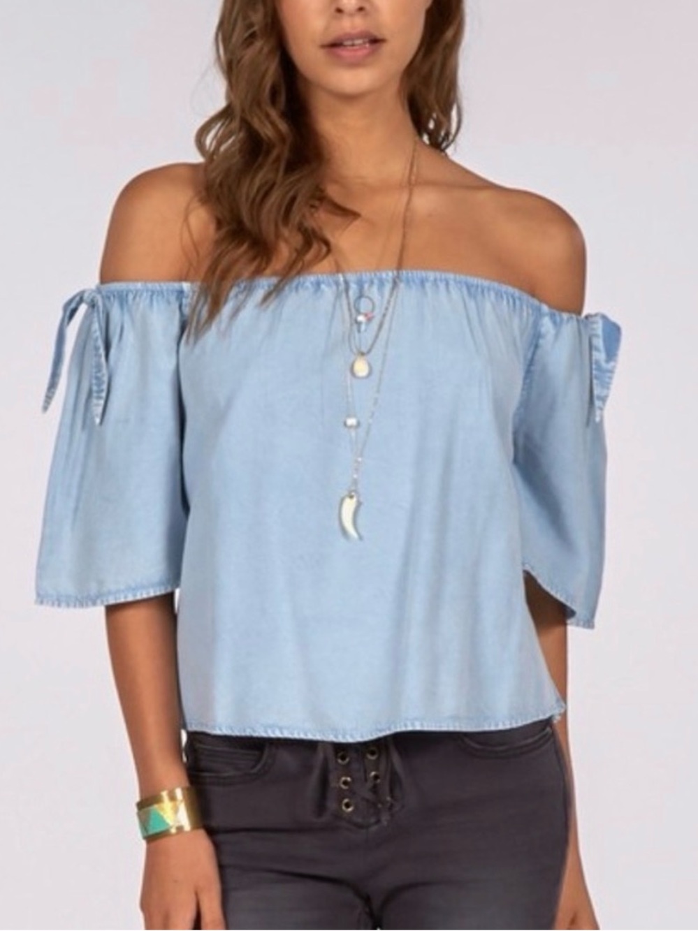 Billabong Light Blue Off-Shoulder Blouse: Size Medium